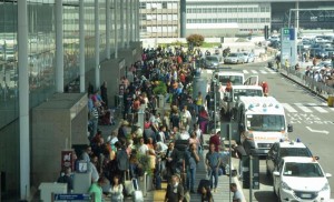 Incendio Fiumicino: fonti aeroportuali,rogo da punto ristoro